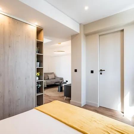 Apartment Oasis Romana Square