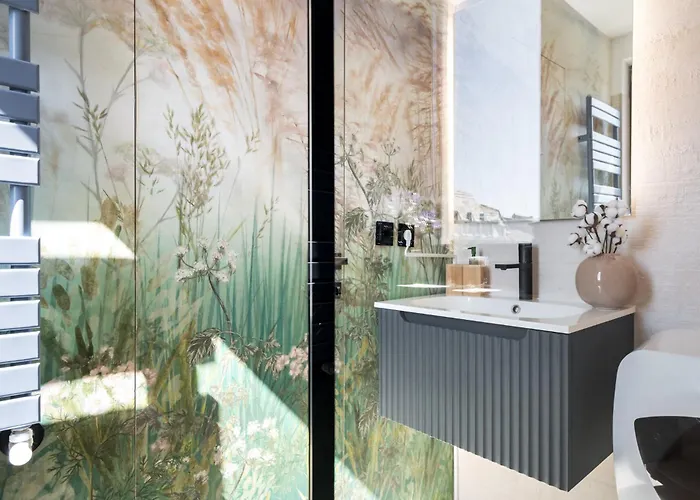 Апартаменти Oasis Romana Square