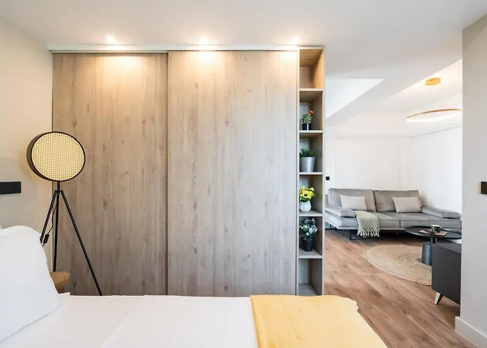 Oasis Romana Square Apartament *