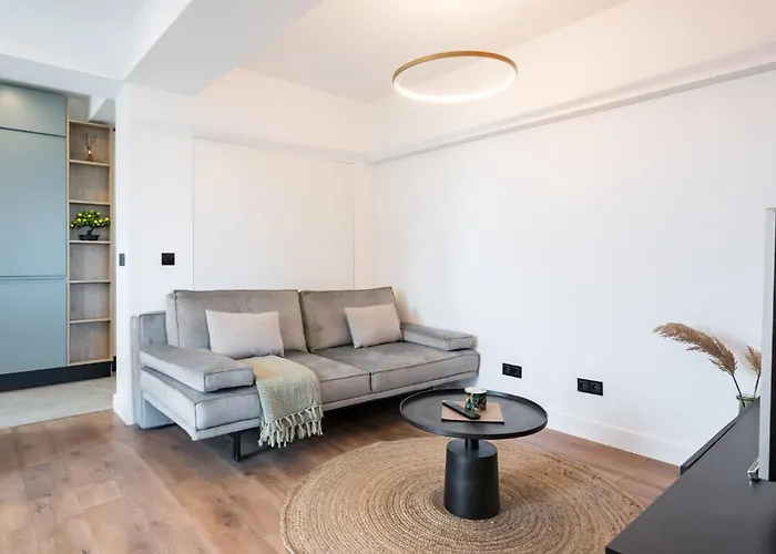 Oasis Romana Square * Bucureşti