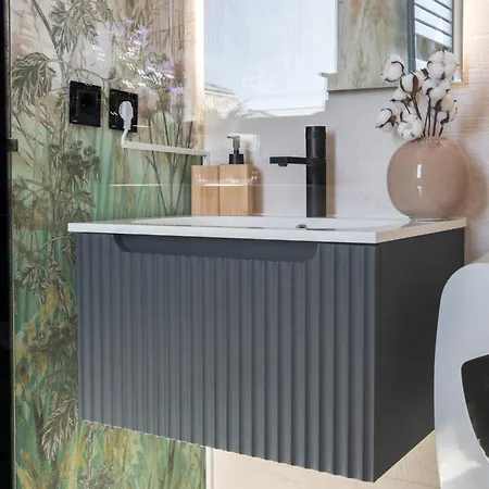 Oasis Romana Square *