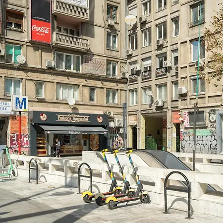 公寓 Oasis Romana Square 布加勒斯特