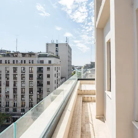 公寓 Oasis Romana Square 布加勒斯特